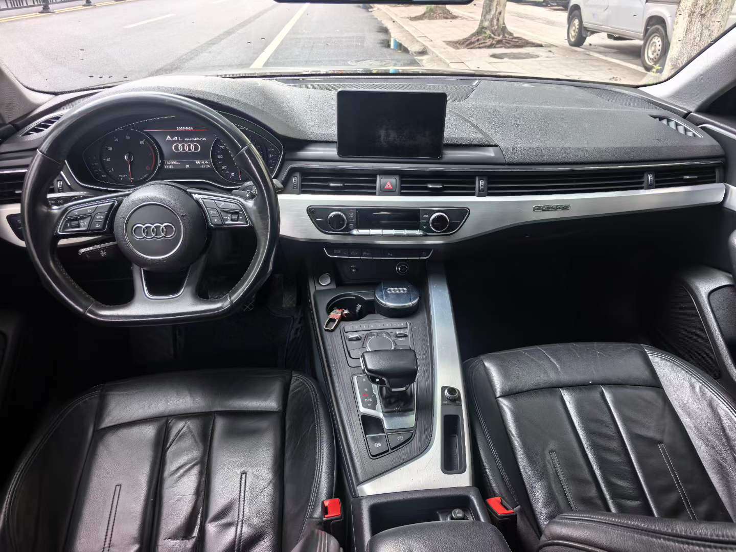 Audi A4L 2020 4WD High Spec 9