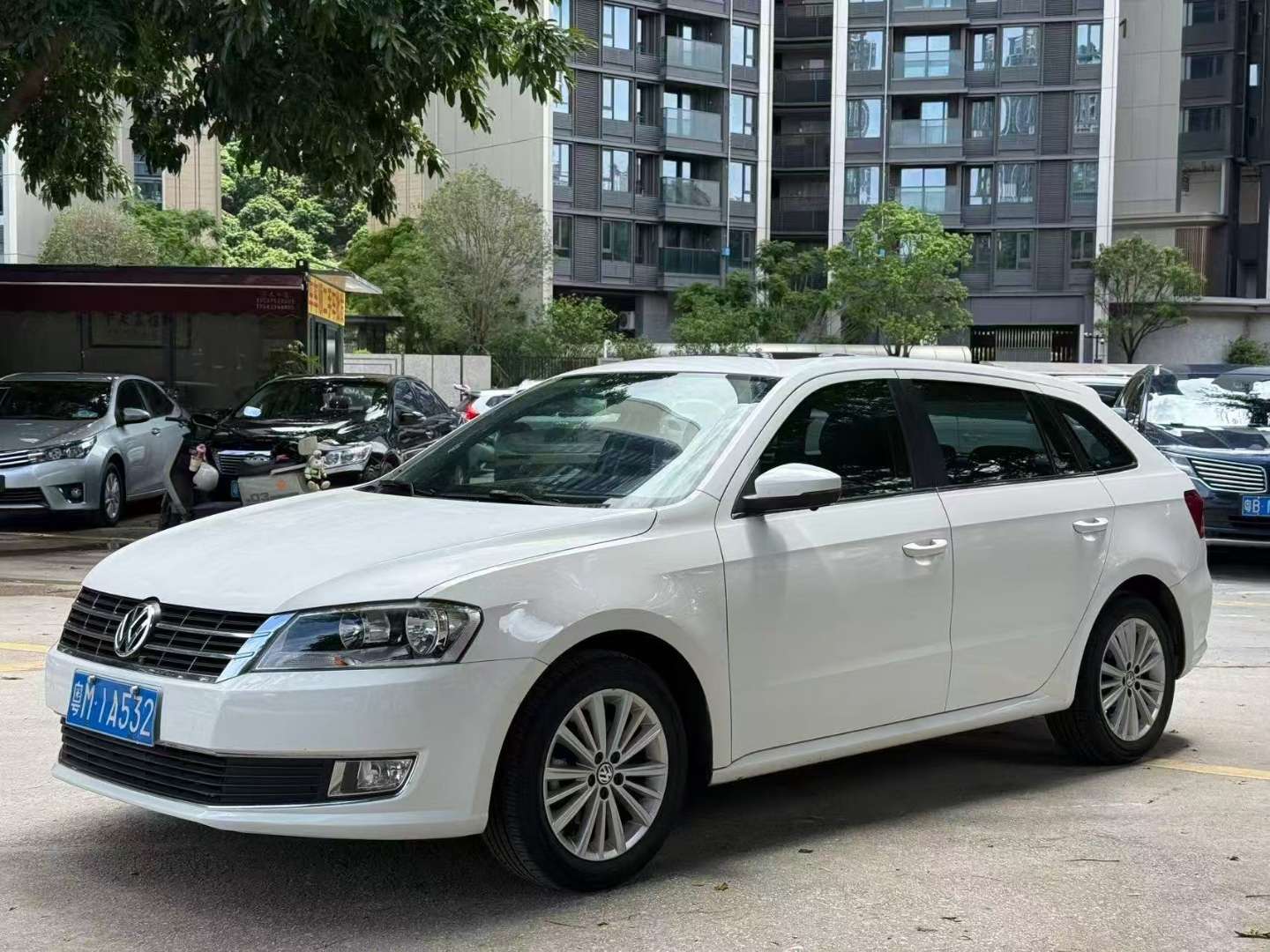 Volkswagen C-TREK 1.6L Automatic Sunroof