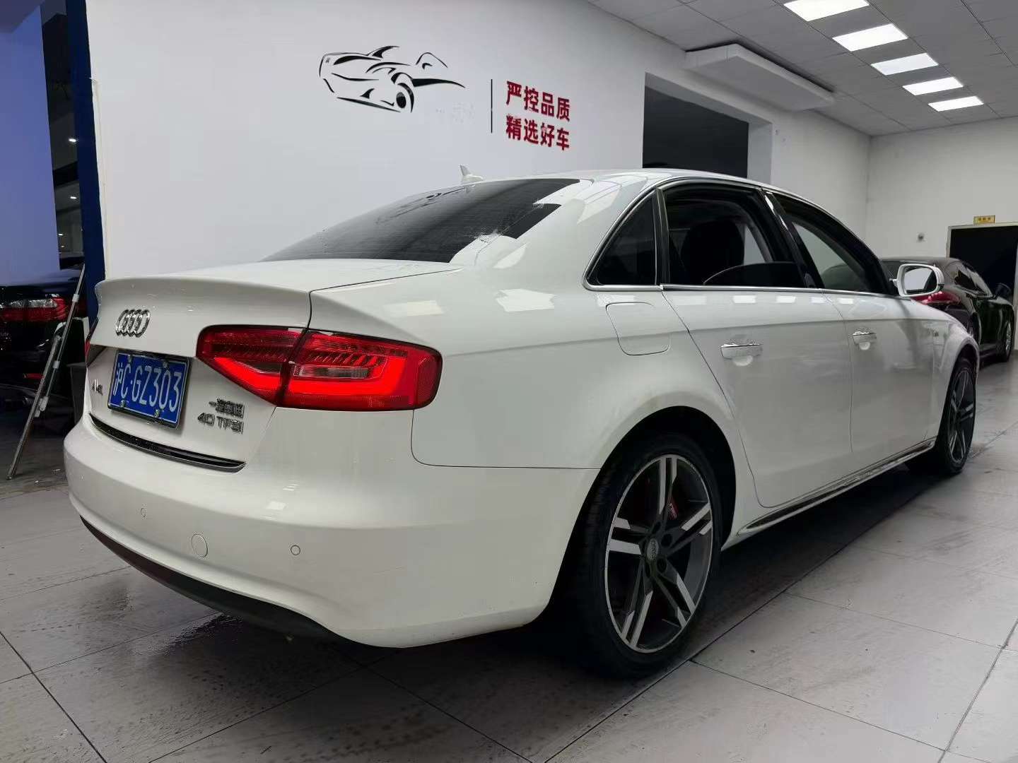 Audi A4L 6