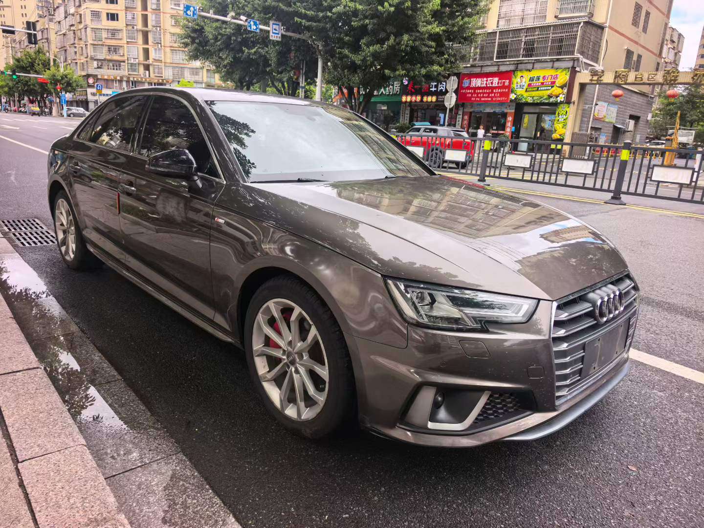 Audi A4L 2020 4WD High Spec 2