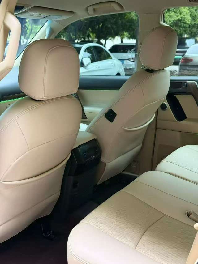 Toyota Prado 3.0T Diesel Middle East Version 6