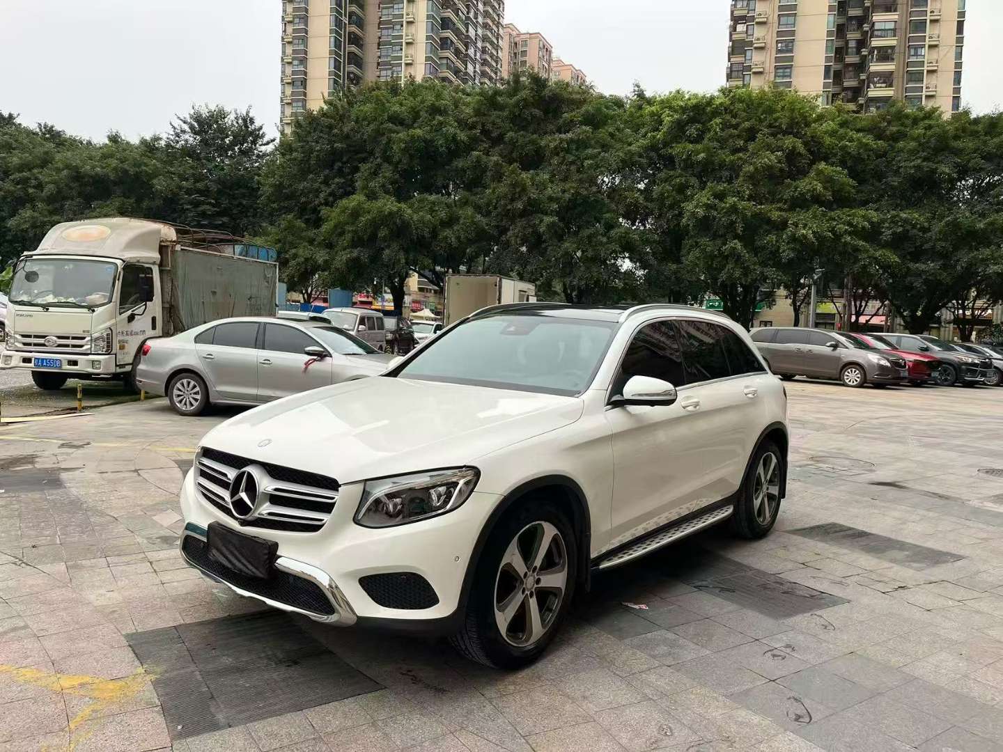 Mercedes-Benz GLC 2