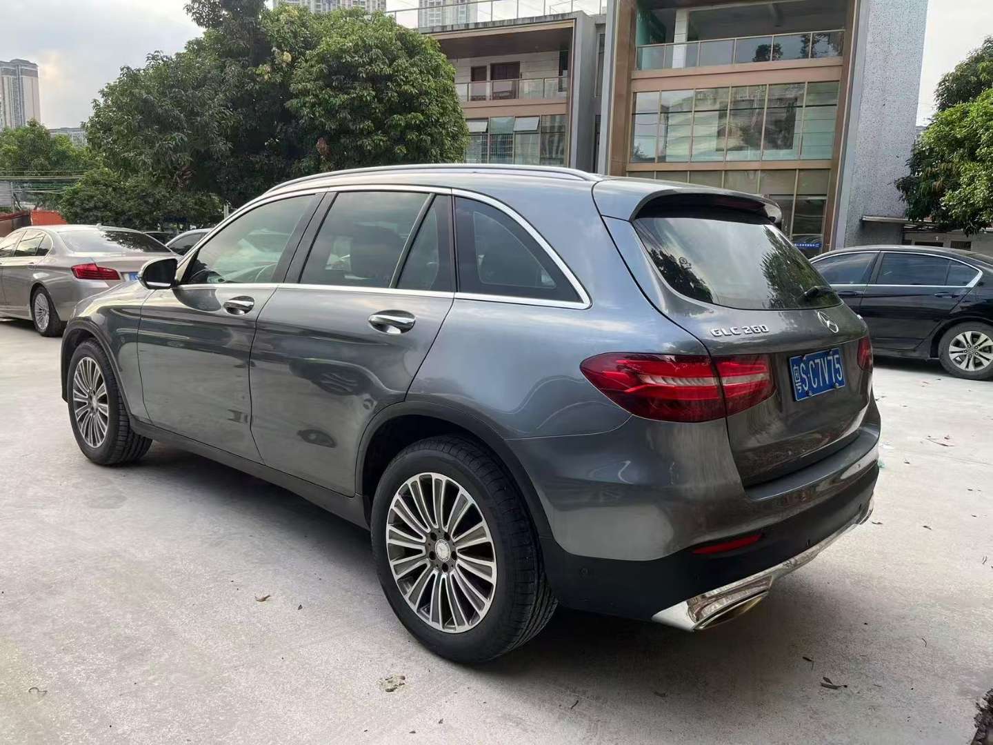 Mercedes-Benz GLC GLC260 Dynamic Edition 3