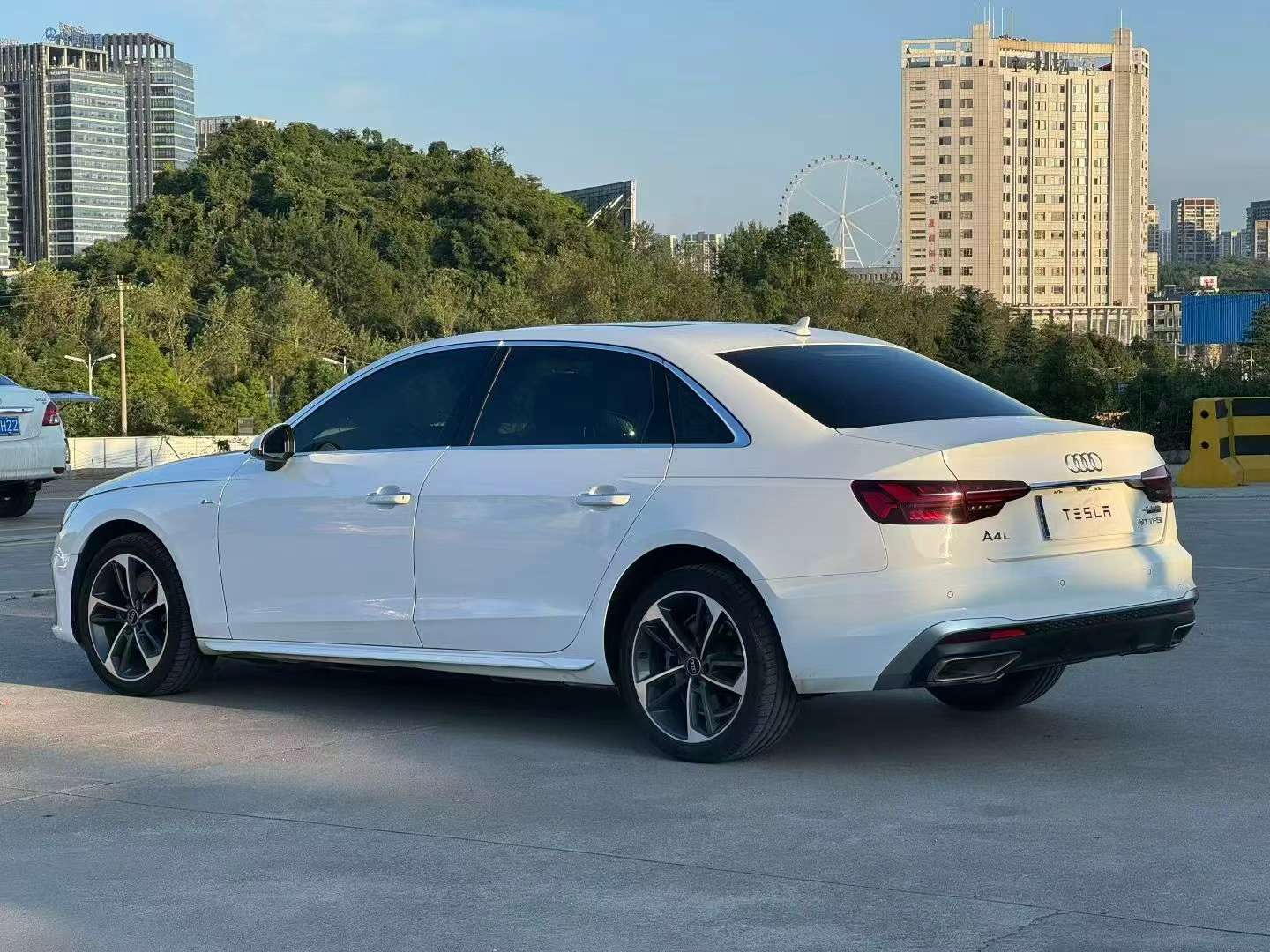 Audi A4L 9