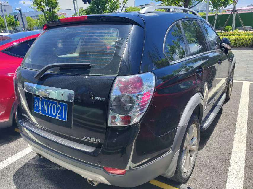 Chevrolet Captiva 2015 2.4L 4WD 7-Seater 3