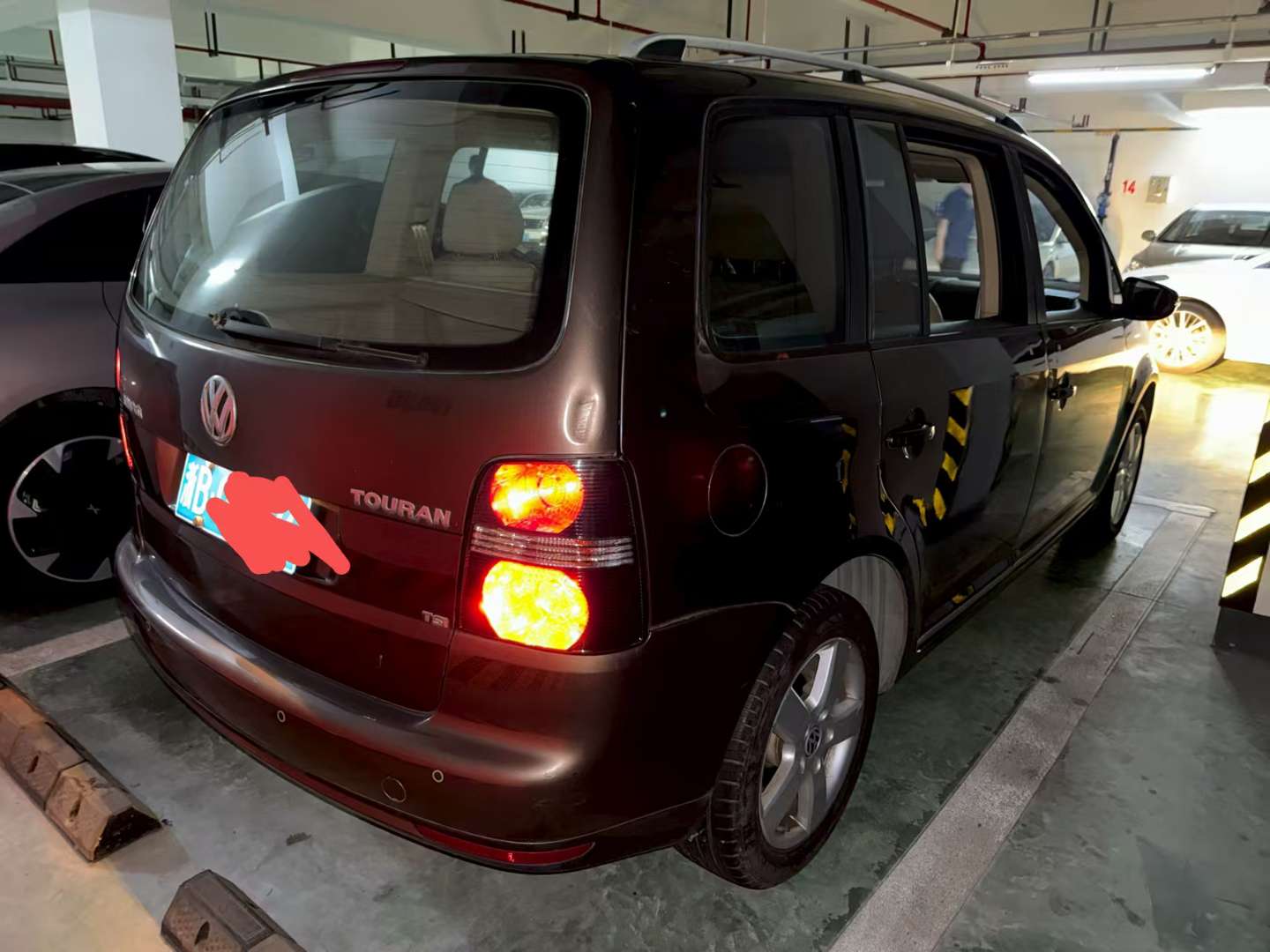 Volkswagen Touran 1.4L 5-Seat 5
