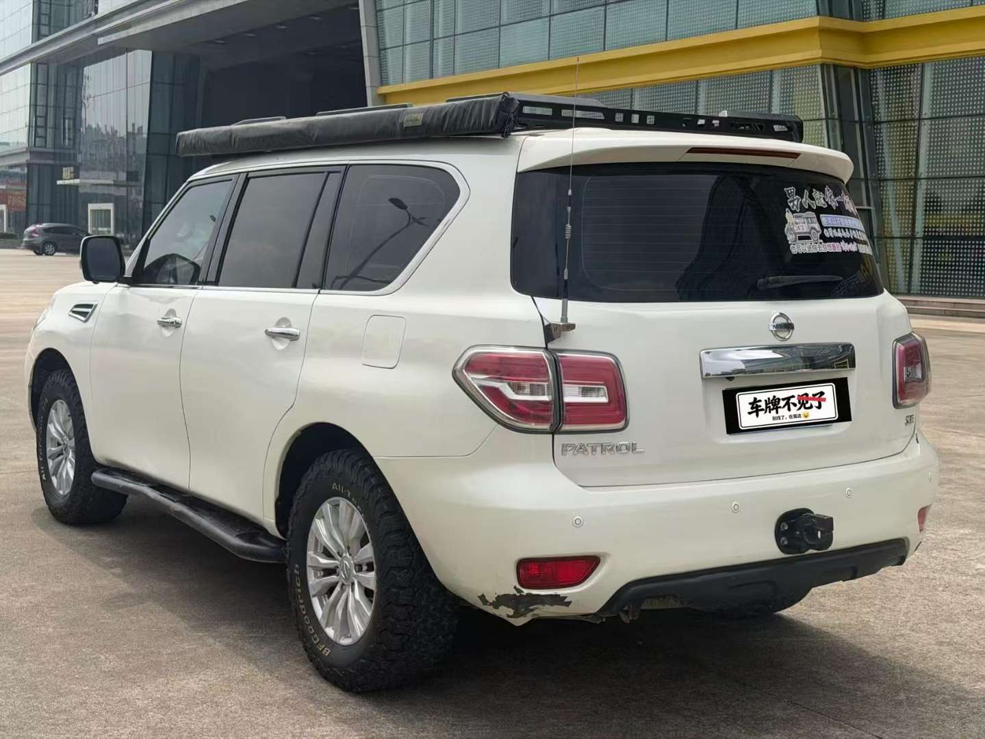 Nissan Patrol 4.0L Middle East Spec SE 4