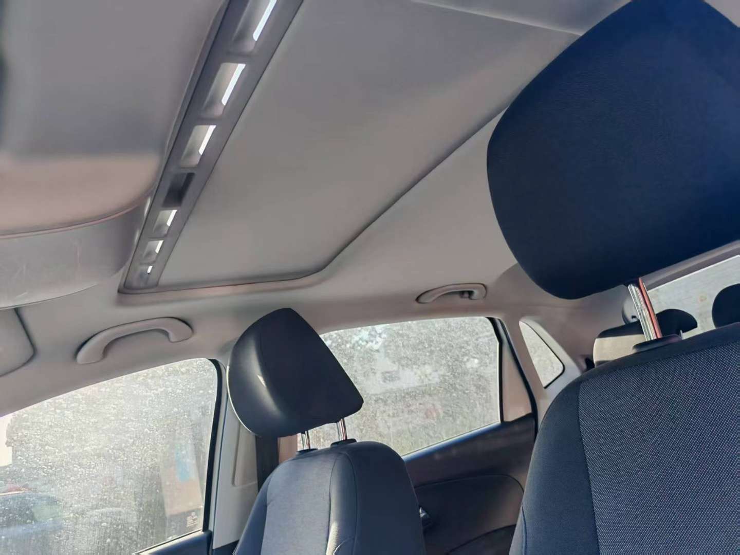 Volkswagen Polo 1.6 Comfort Edition 5