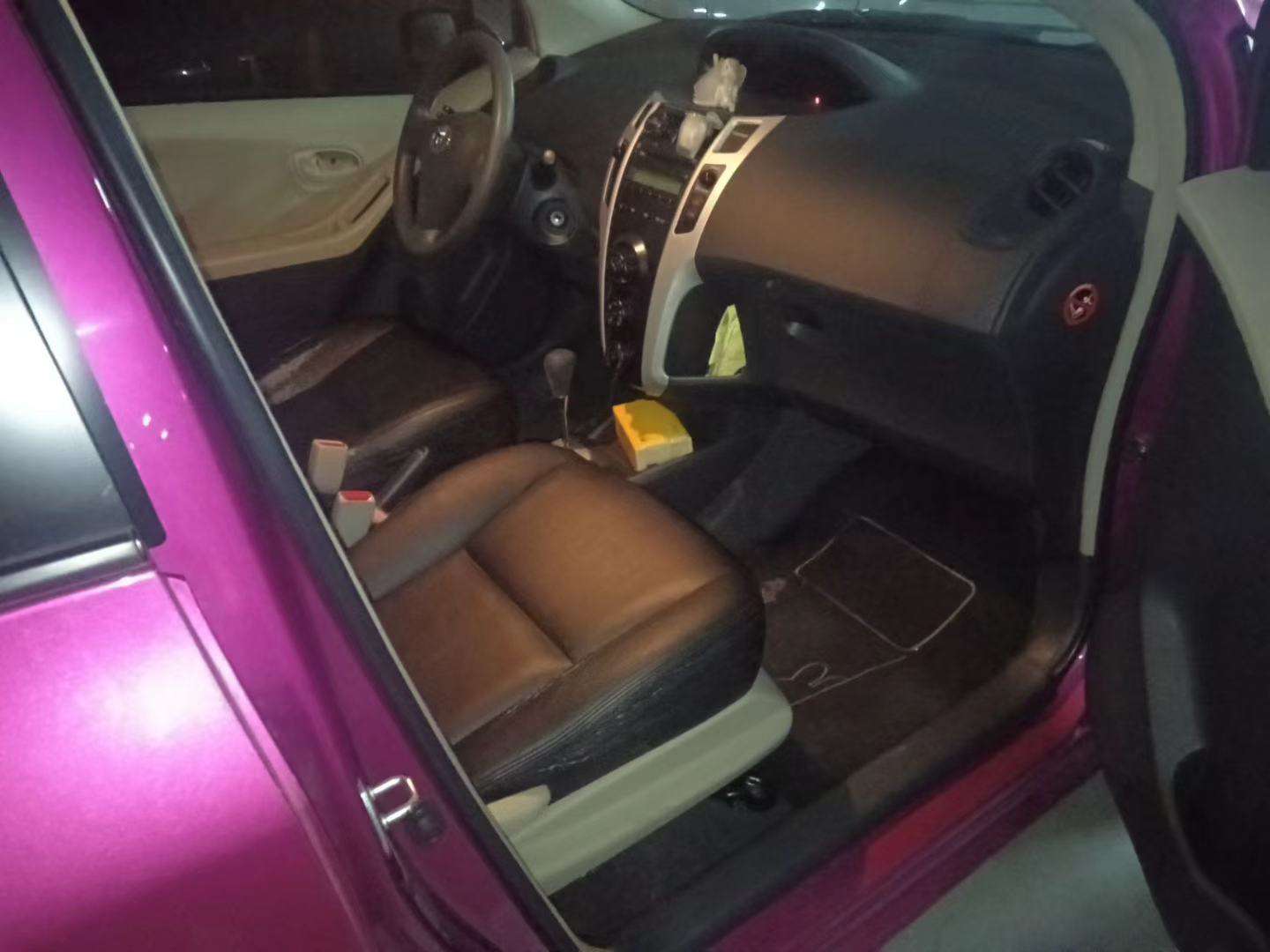 Toyota Yaris 1.6L Dynamic Edition 4