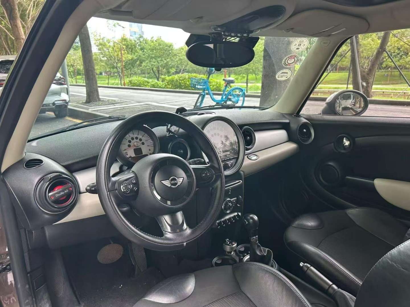MINI Cooper 2011 COOPER FUN 1.6L 8