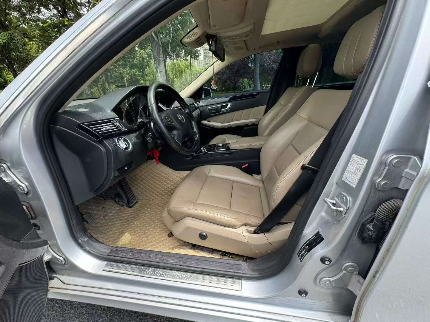 Mercedes-Benz E-Class 2013 E260 4