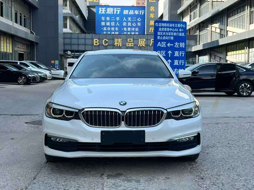 BMW 5 Series 528Li 2