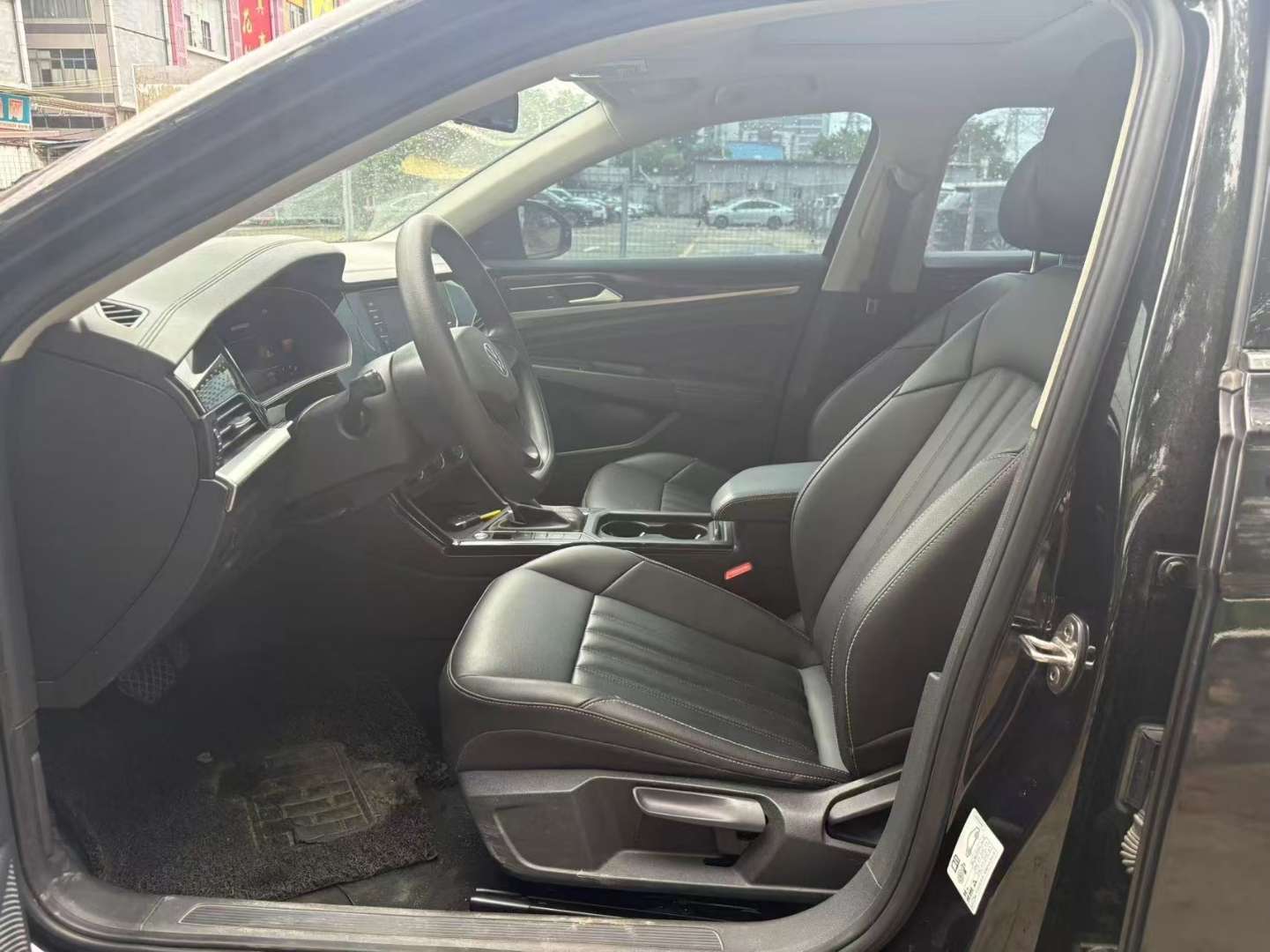 BMW 5 Series 530Le Luxury Edition 6