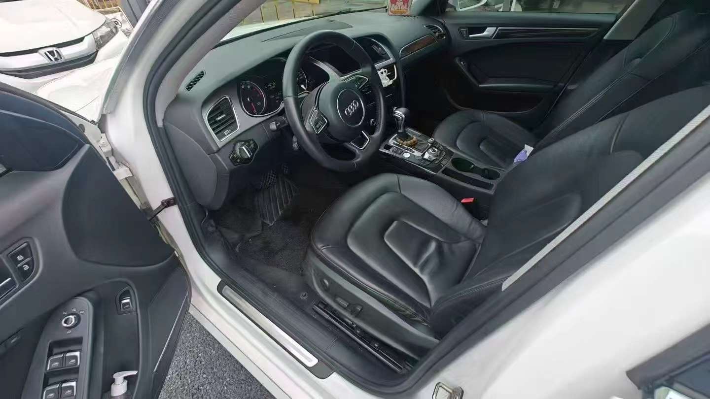 Audi A4 2013 7