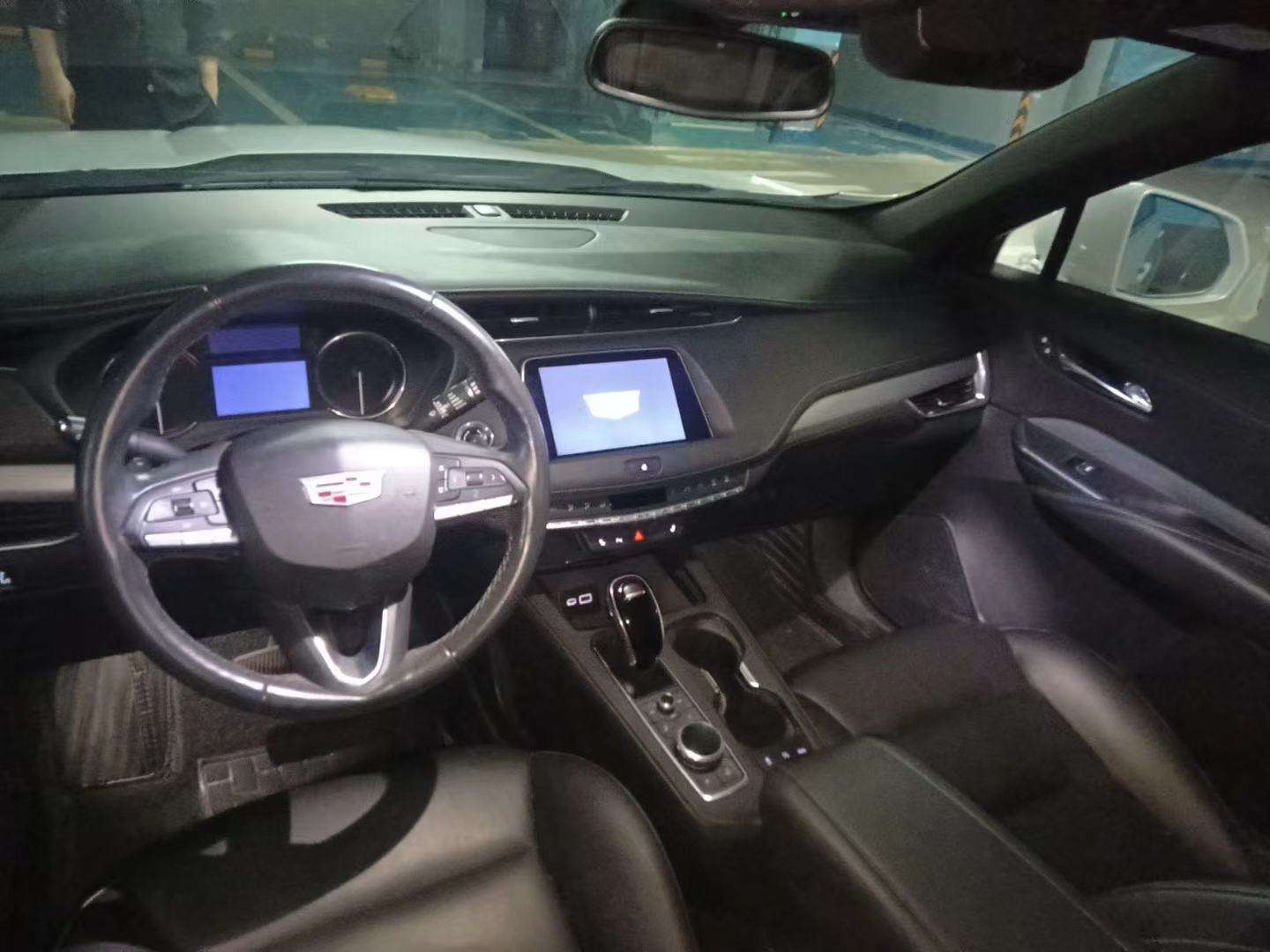 Cadillac XT4 6