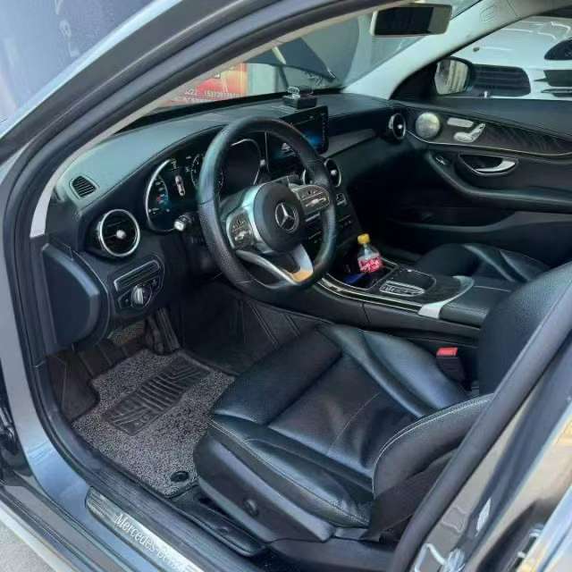 Mercedes-Benz C-Class C260L Sport 3