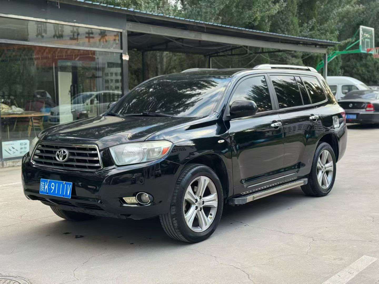 Toyota Highlander 2012 Seven-Seater High Trim 3