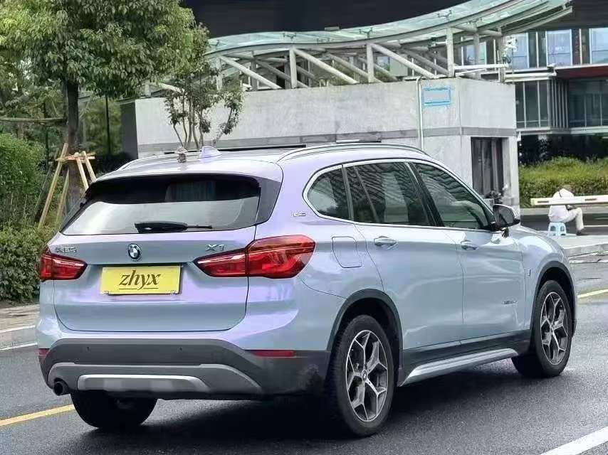 BMW X1 xDrive25Le 1.5T Luxury 3