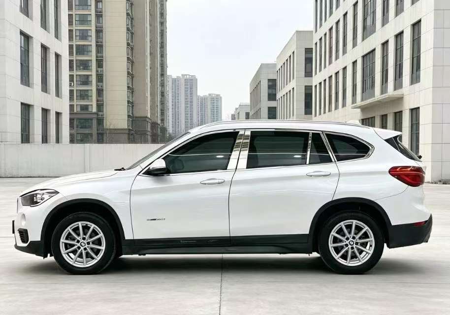 BMW X1 sDrive18Li 1.5T Style 8