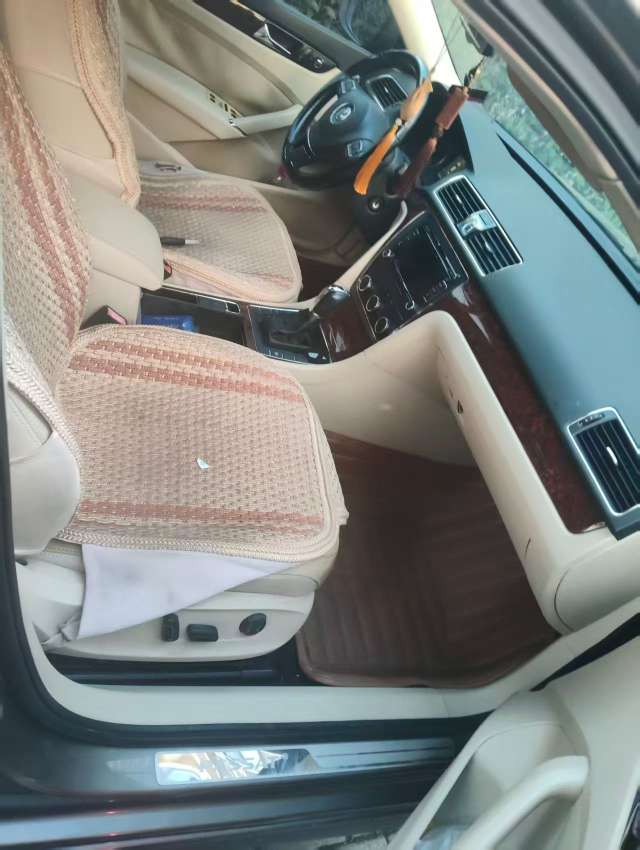 Volkswagen Passat 2.0T Automatic 4