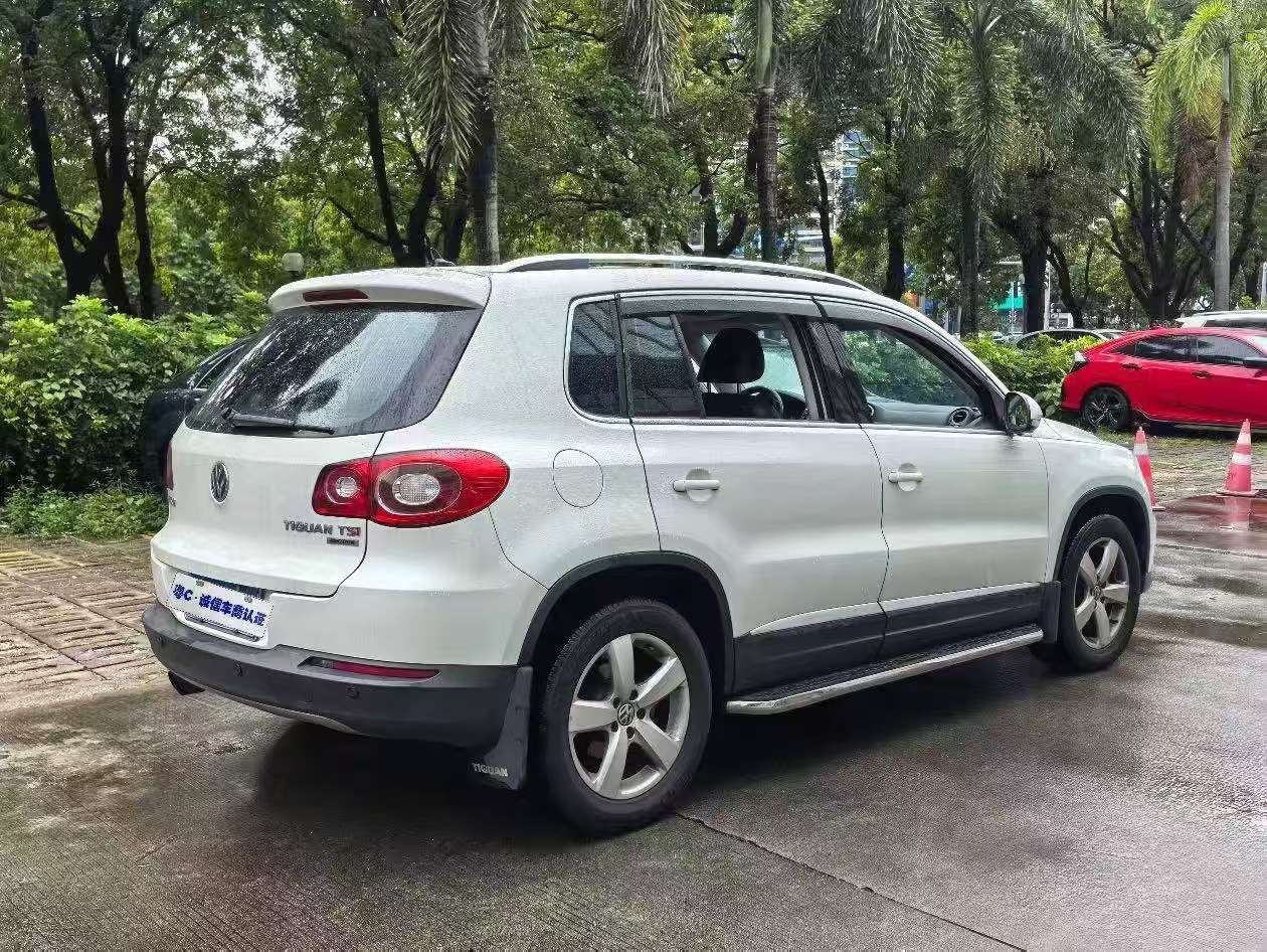 Volkswagen Tiguan 1.8TSI Automatic AWD Elite Edition 2