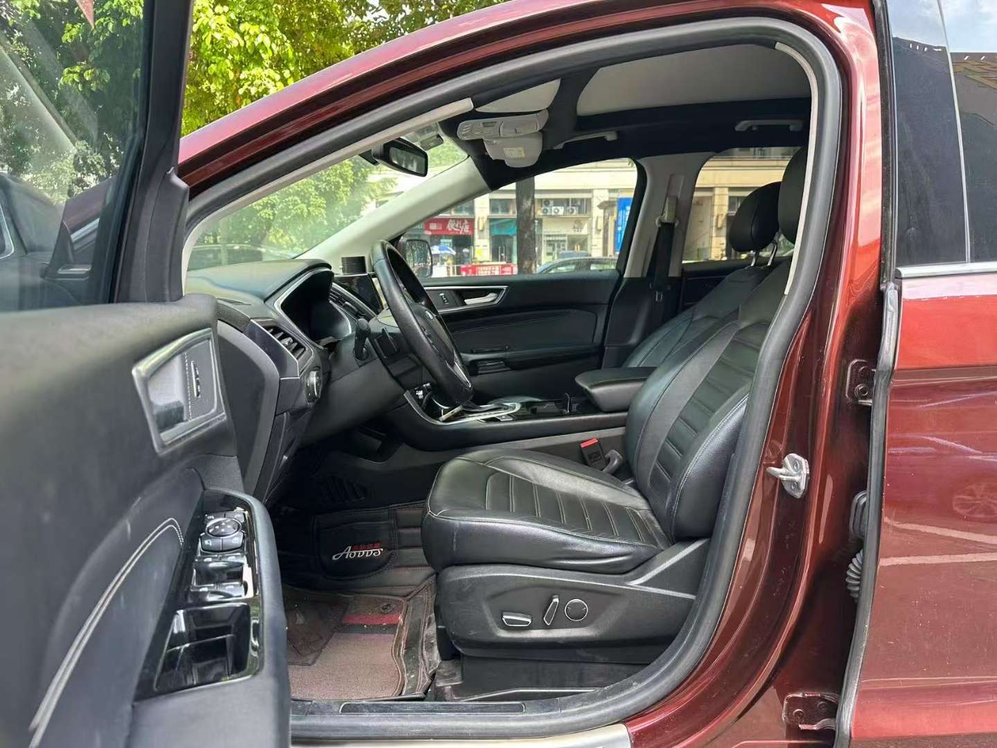 Ford Edge 2.0T FWD Elite Edition (7 Seats) 6
