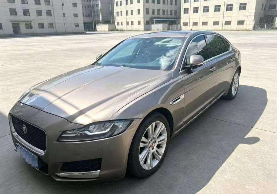 Jaguar XFL 2.0T AWD Prestige Edition