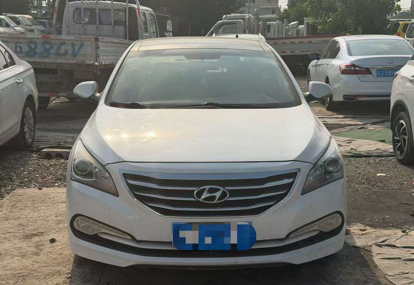 Hyundai Mistra 2014 1.8L Automatic Panoramic Sunroof