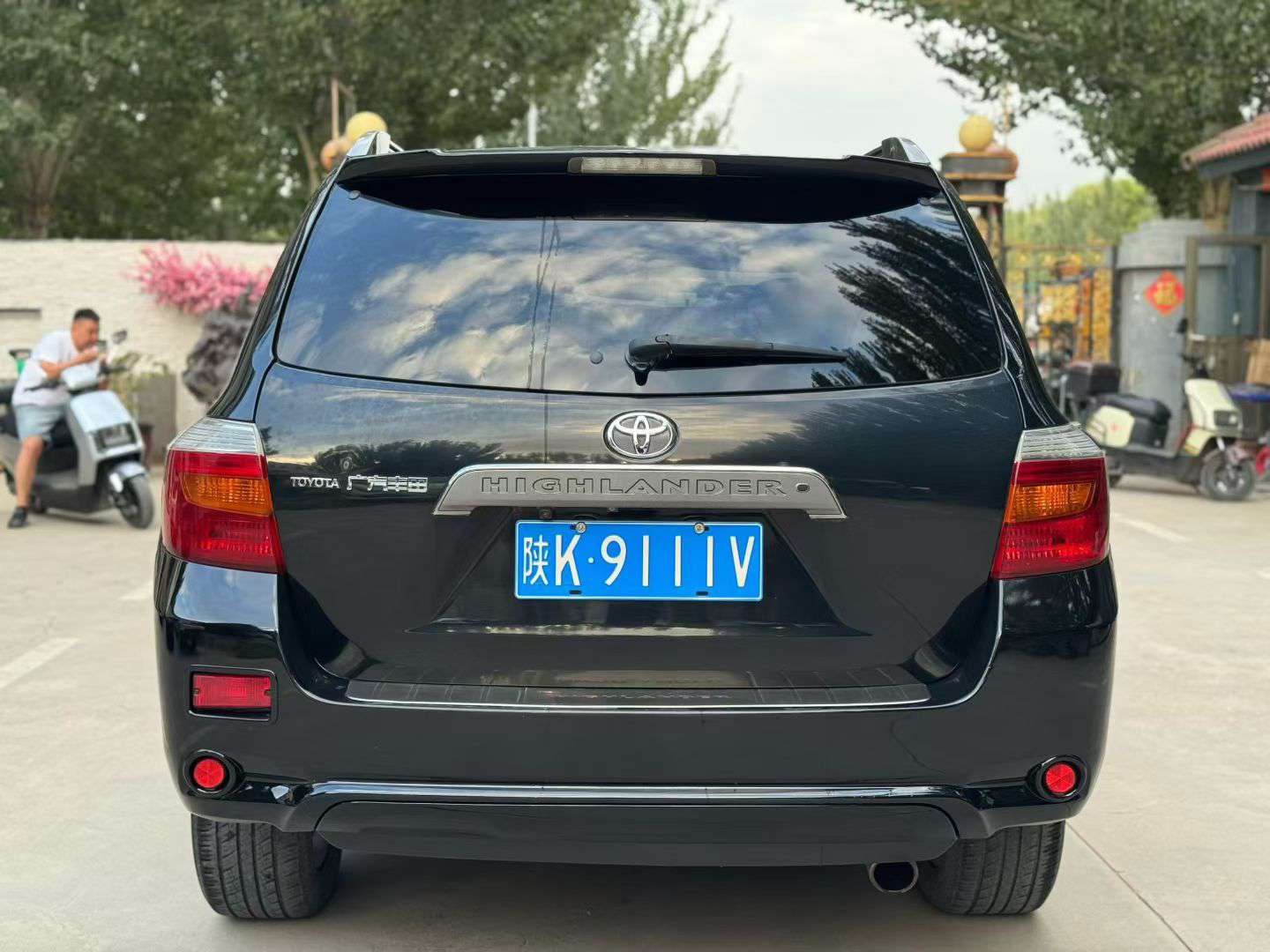 Toyota Highlander 2012 Seven-Seater High Trim 8