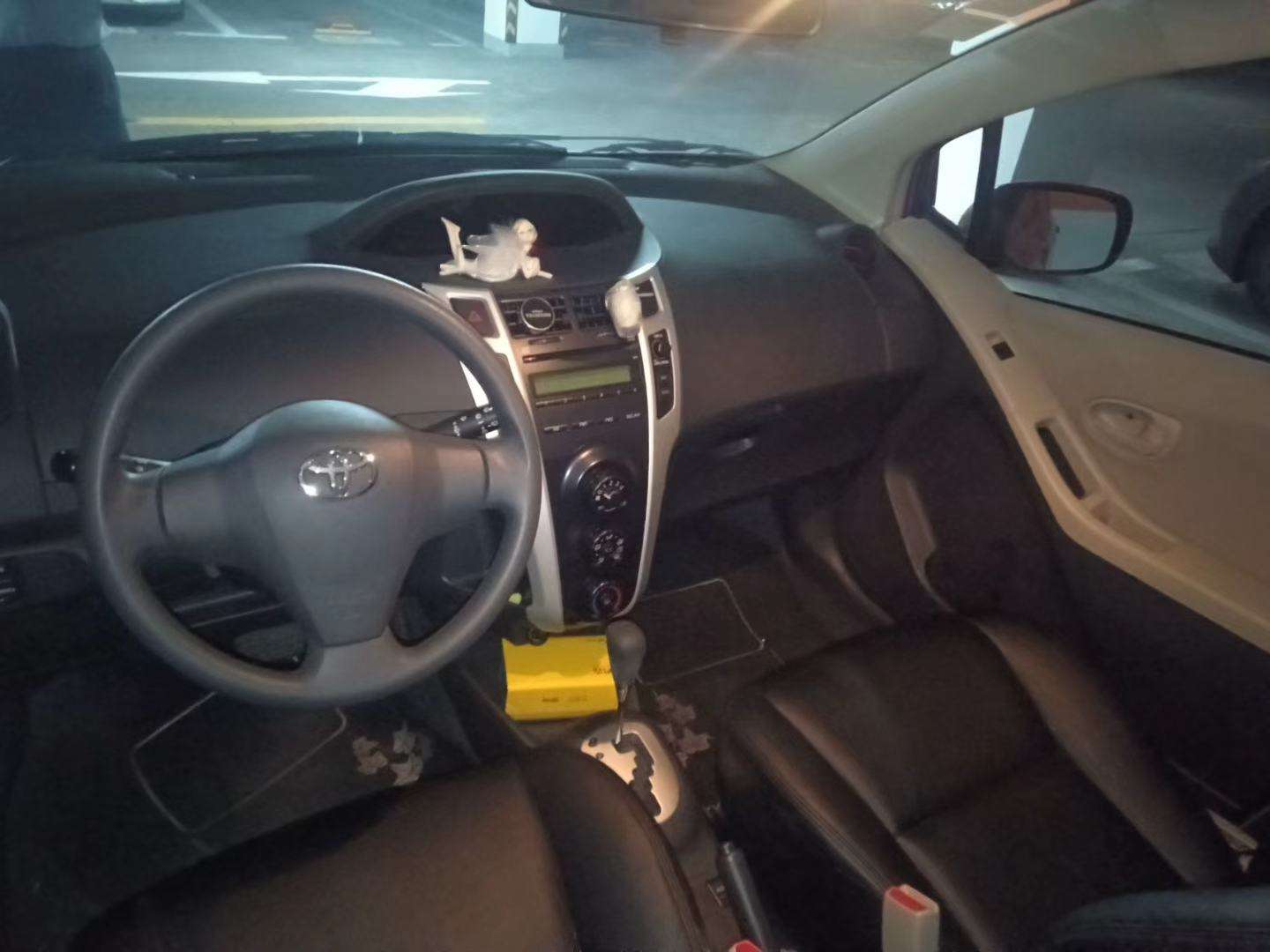 Toyota Yaris 1.6L Dynamic Edition 5