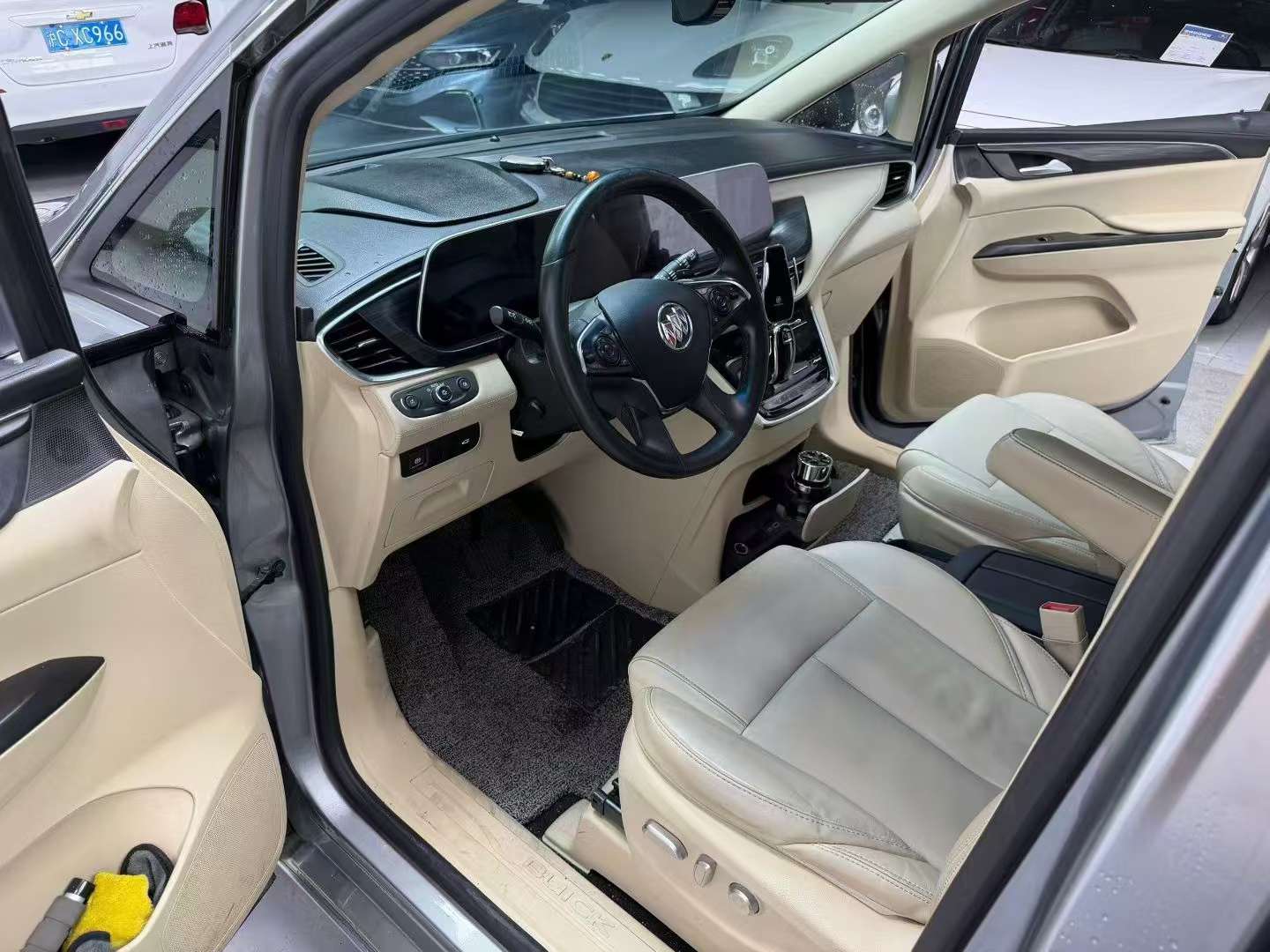 Buick GL8 ES 7