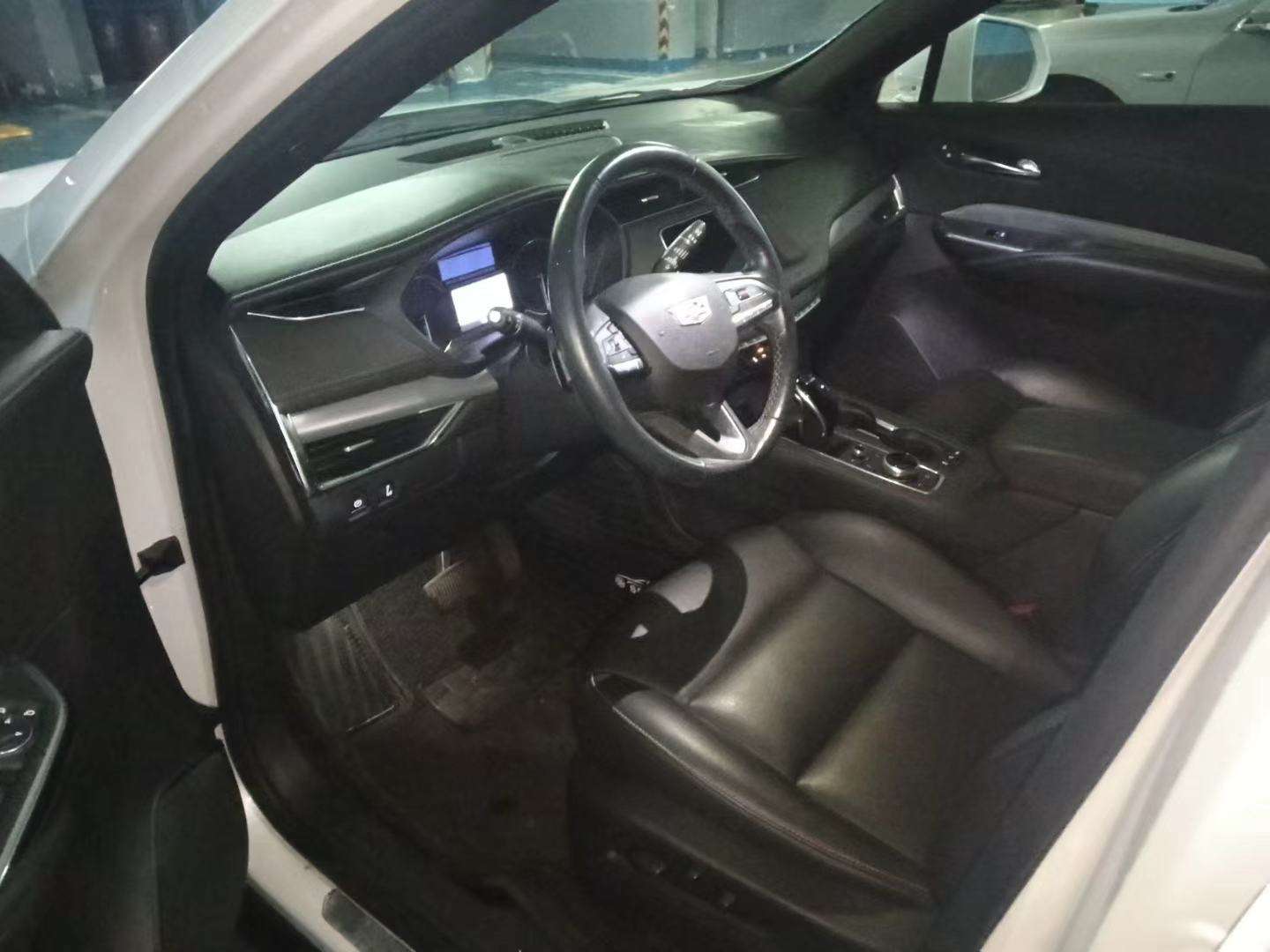 Cadillac XT4 3