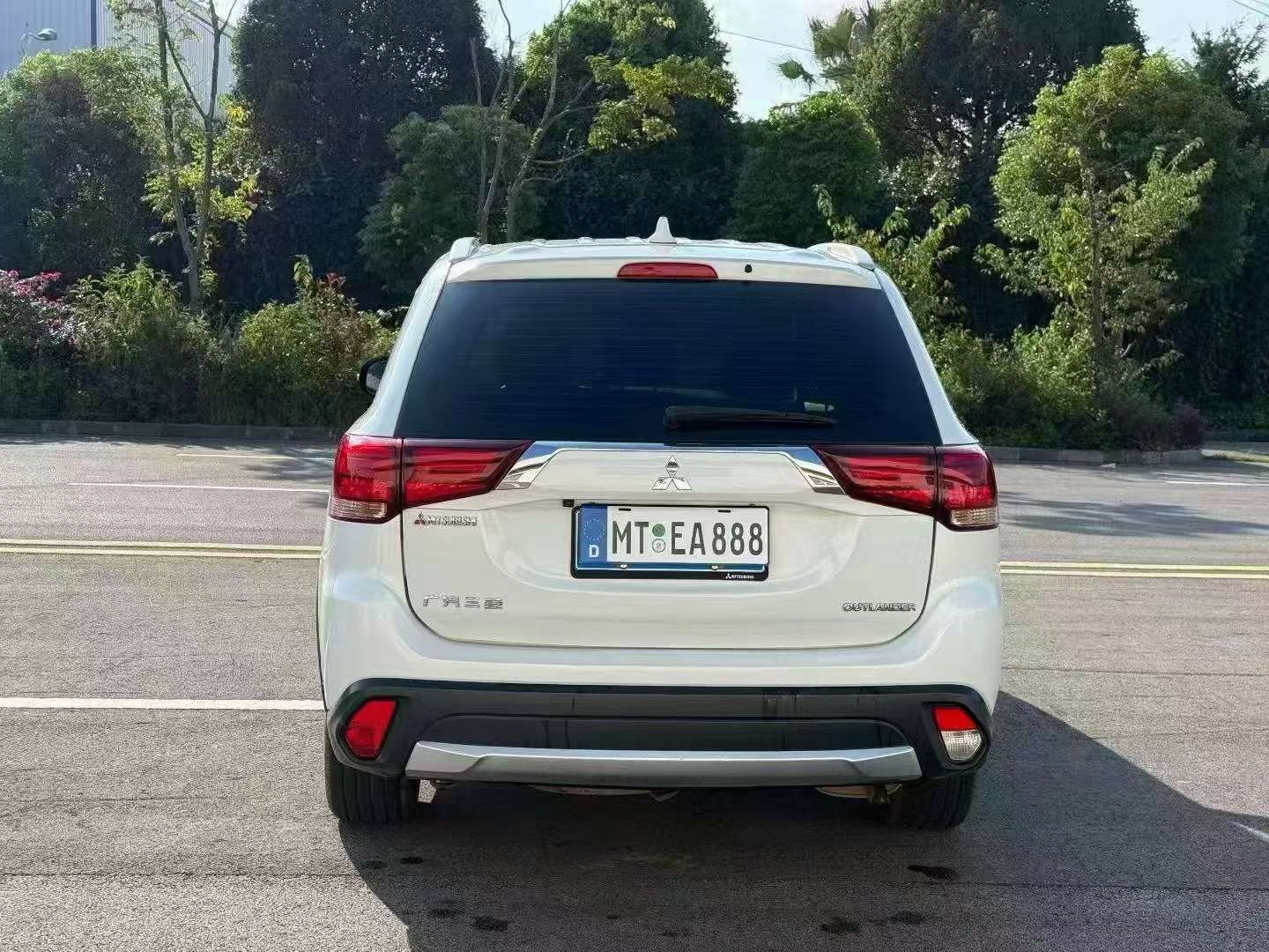 Mitsubishi Outlander 2019 2.0L 7-Seater 8