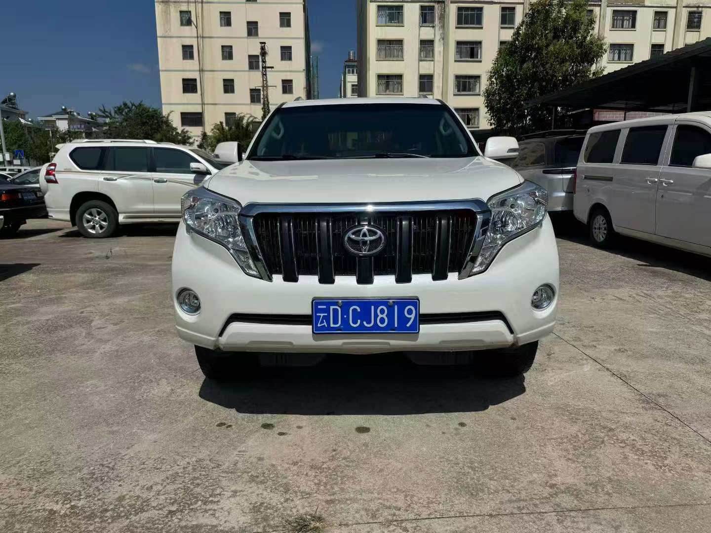 Toyota Prado 2018 2.7 4WD 5-Seater Luxury Edition 2