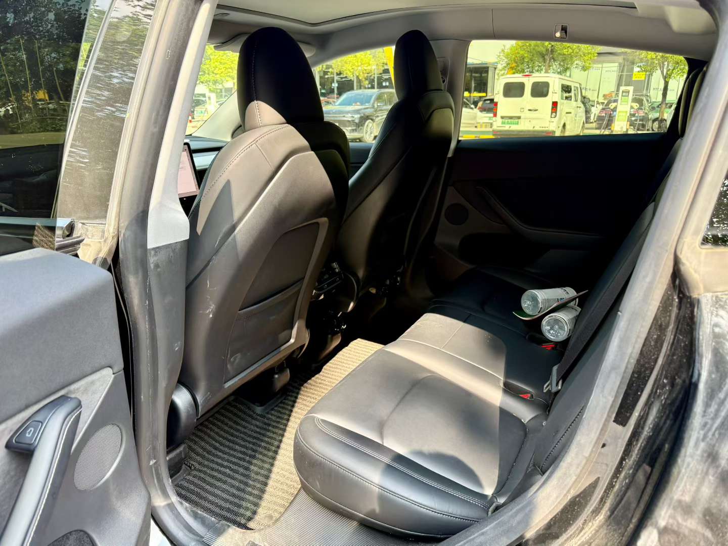 Tesla Model Y 2024 Rear-Wheel Drive 3