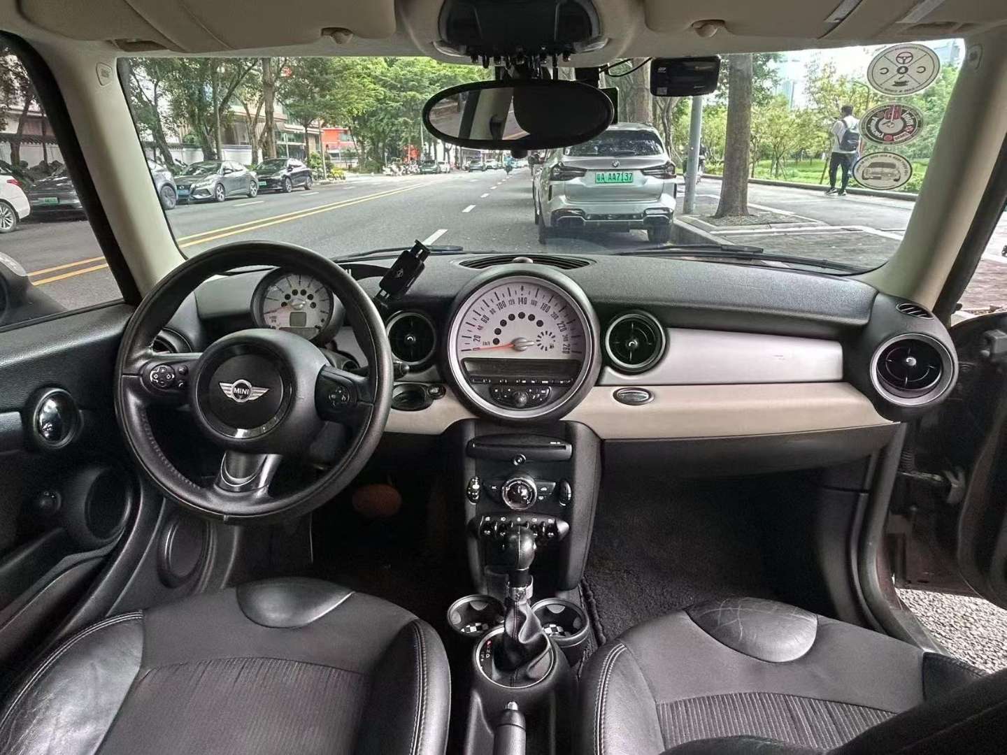 MINI Cooper 2011 COOPER FUN 1.6L 5