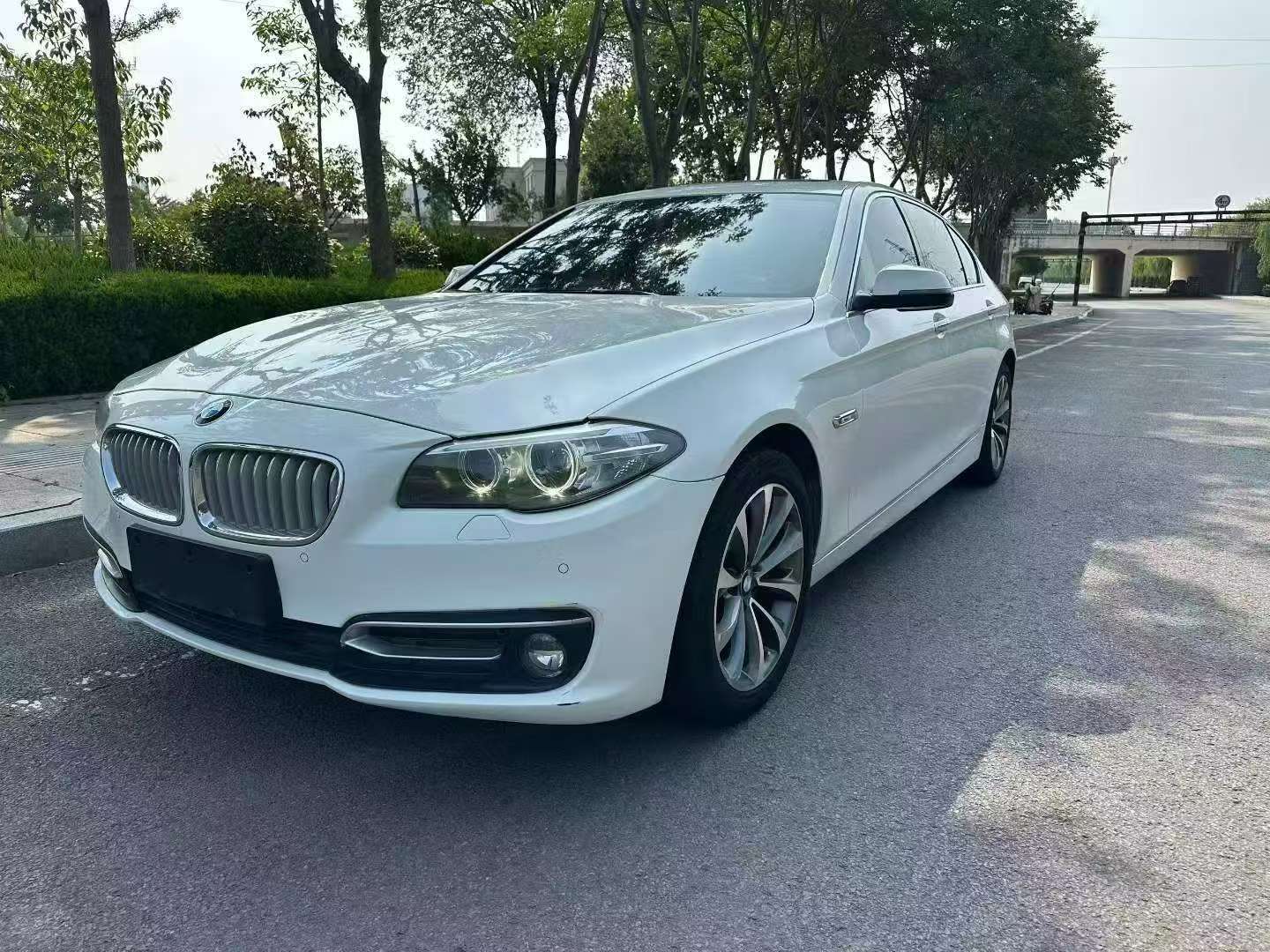 BMW 5 Series 2014 525 Luxury