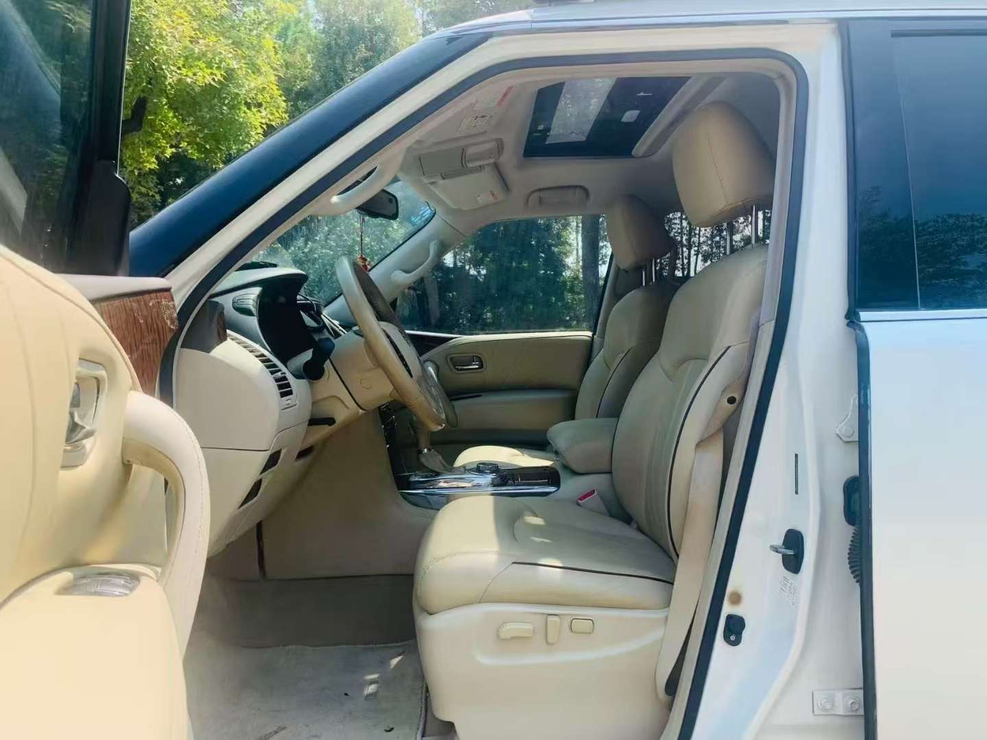 Nissan Patrol 4.0L Middle East Spec SE 8