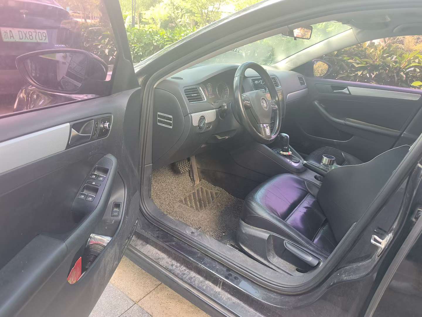 Volkswagen Sagitar 1.4T Luxury 3
