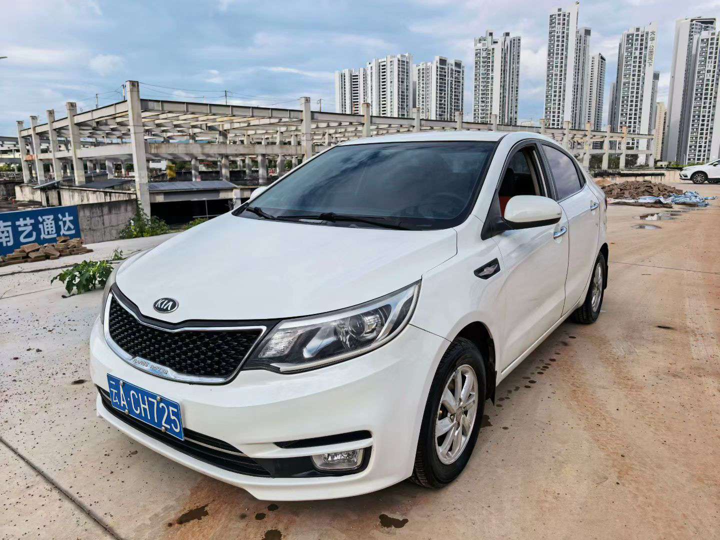 Kia K2 3