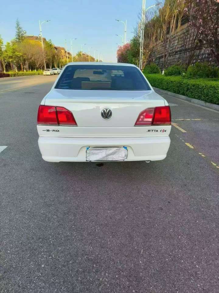 Volkswagen Jetta 8