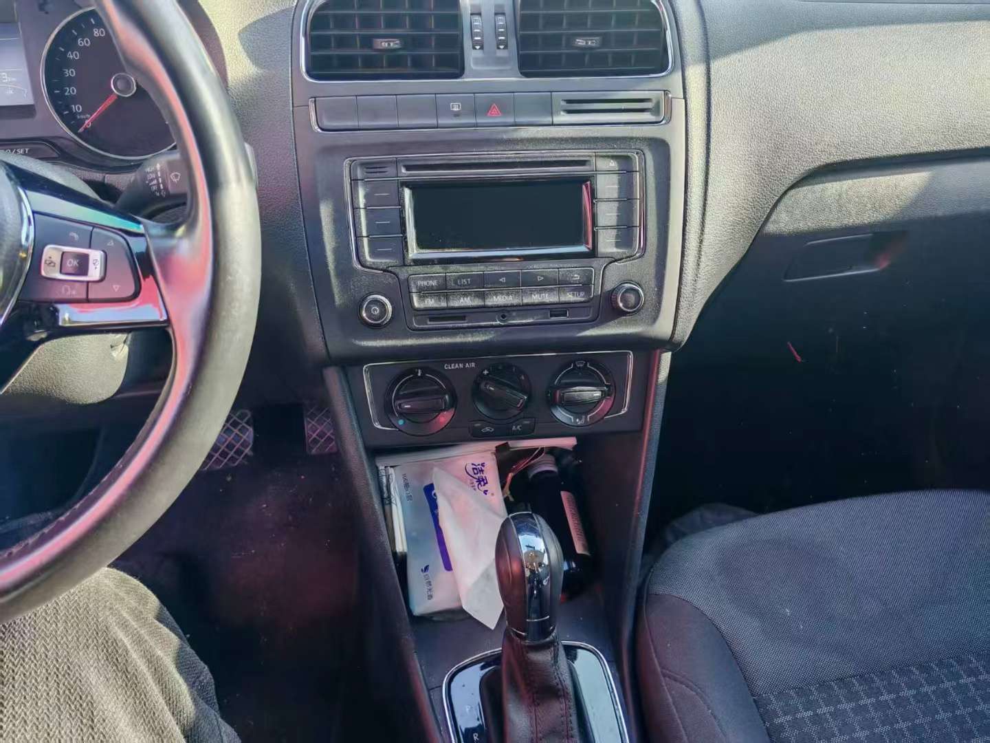 Volkswagen Polo 1.6 Comfort Edition 4