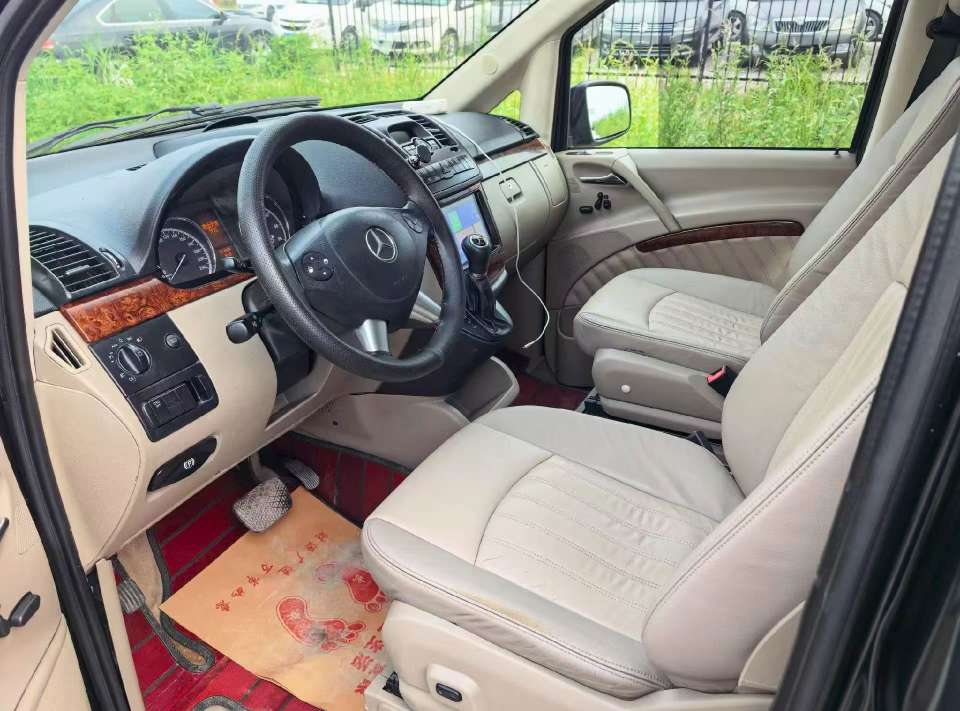 Mercedes-Benz Viano 3