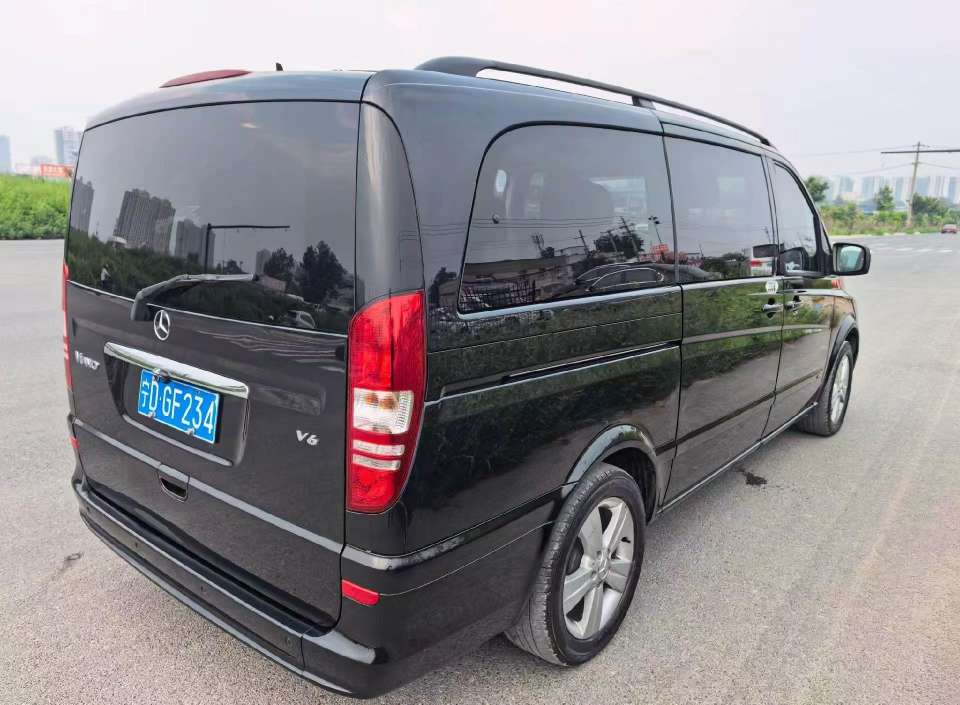 Mercedes-Benz Viano 6