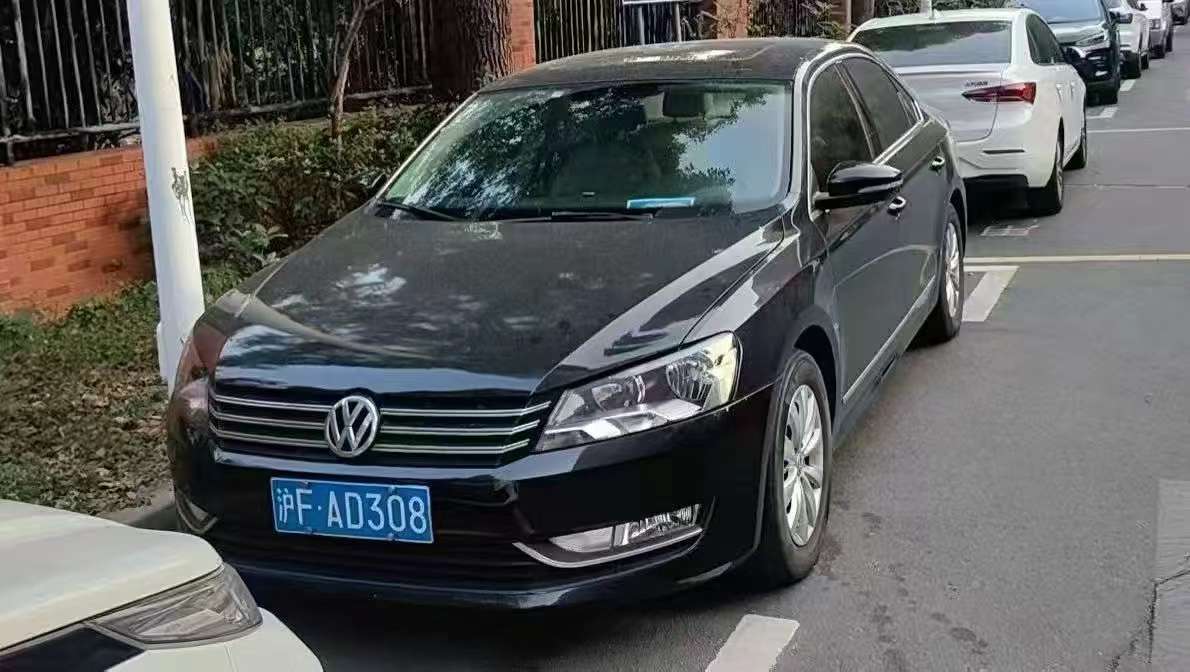 Volkswagen Passat 2012 1.8T Automatic Sunroof