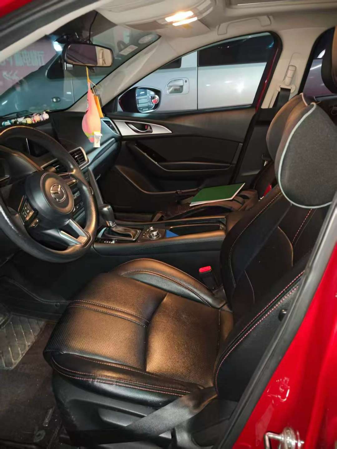 Mazda Mazda3 1.5L Automatic Sunroof Luxury 3