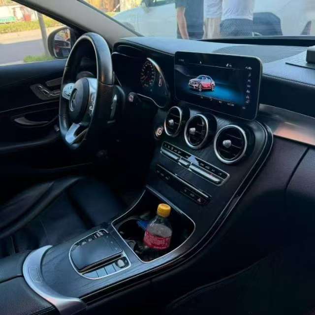Mercedes-Benz C-Class C260L Sport 4