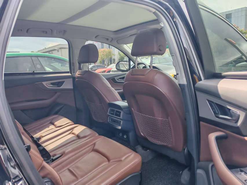 Audi Q7 2.0T 45 Comfort Edition 6