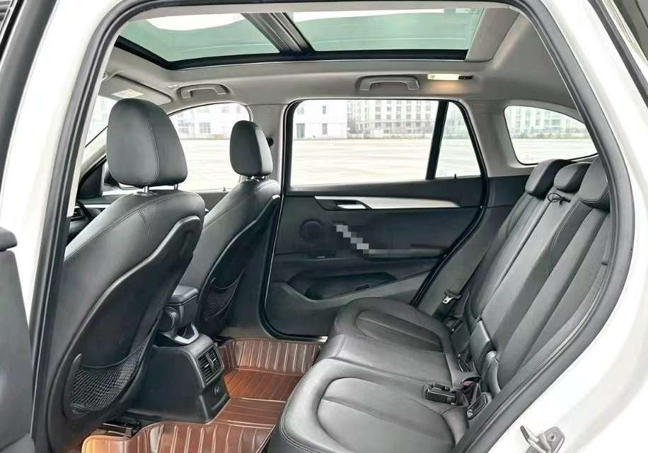 BMW X1 sDrive18Li 1.5T Style 6