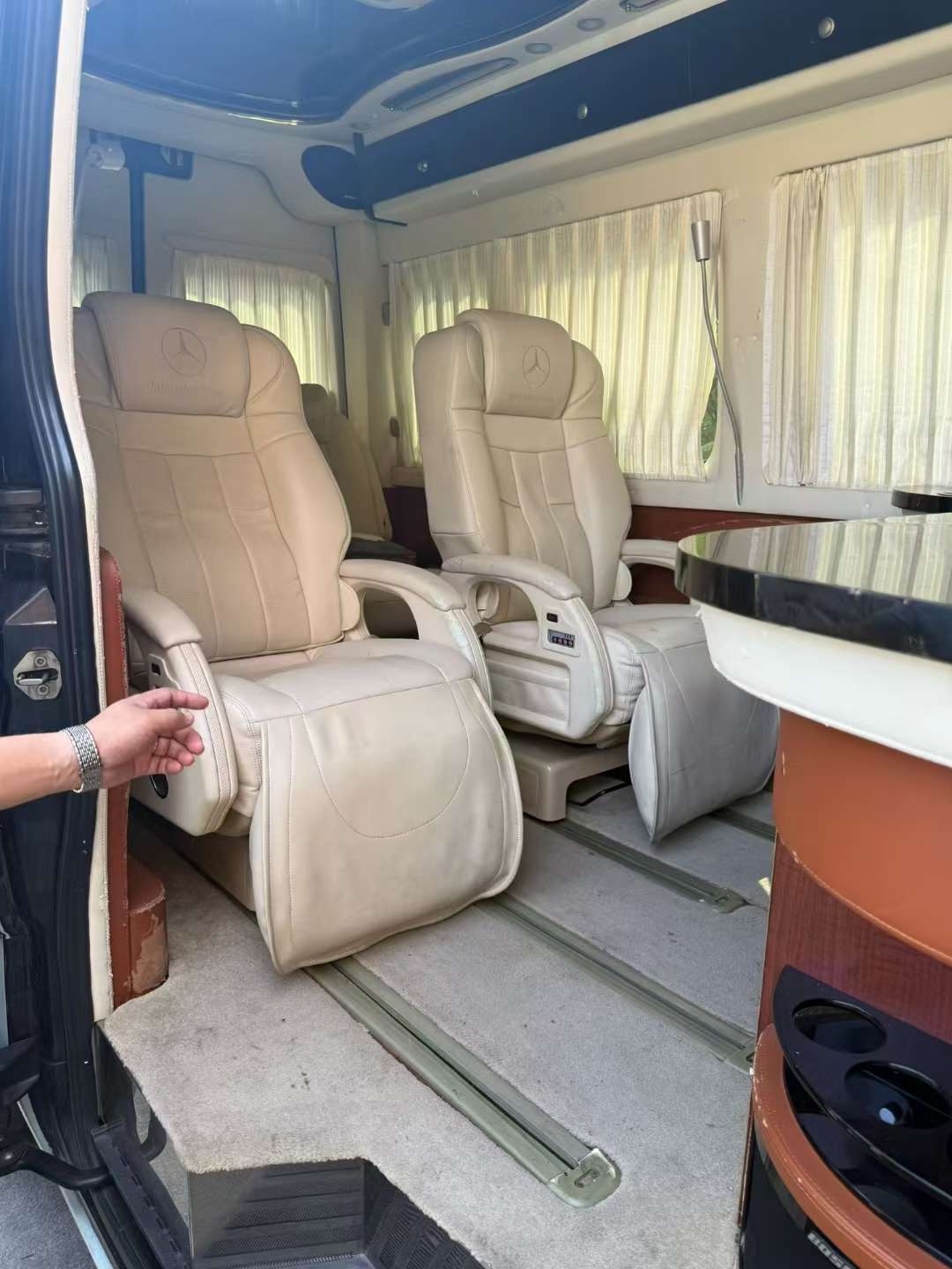 Mercedes-Benz Sprinter 8
